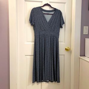 NWOT LL Bean jersey dress. Navy & white.